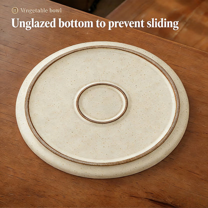 This is an 8-inch ceramic plate with straight-edged round shape. In the surface of the plate, there are sesame glaze and vintage clematis patterns.