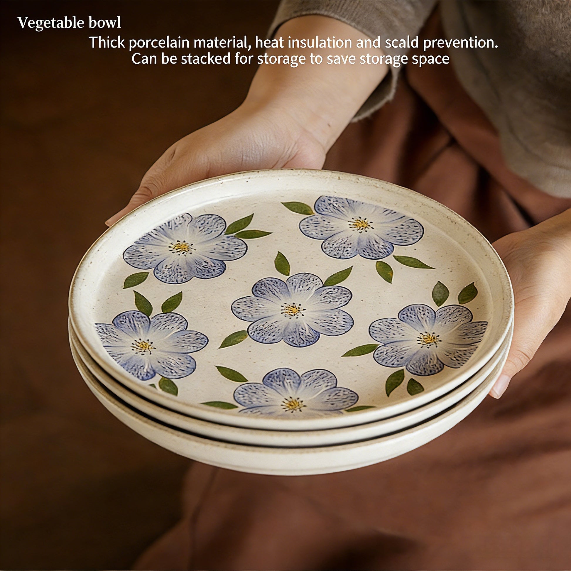 This is an 8-inch ceramic plate with straight-edged round shape. In the surface of the plate, there are sesame glaze and vintage clematis patterns.