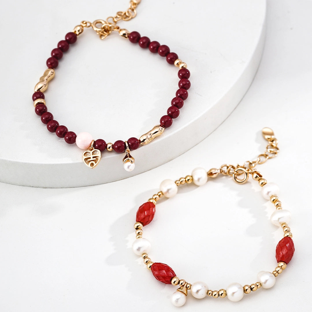 This is a bracelet consist of genuine 925 silver, luminous 5-6mm freshwater pearls, and striking cinnabar. The bracelet measures 16cm with a 3cm extender.