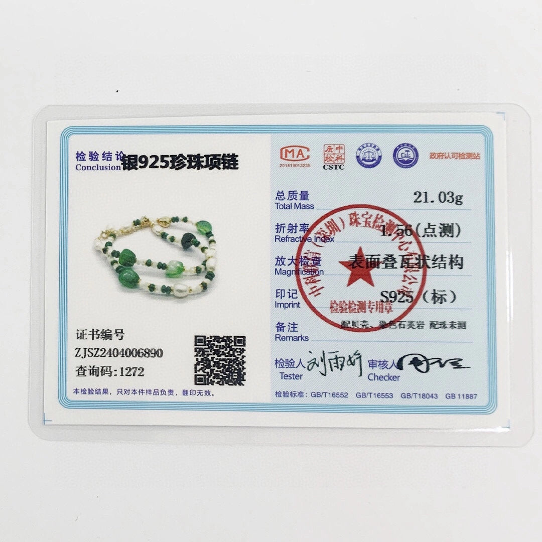 This is a necklace consist of 925 sterling silver with a vintage gold finish, featuring real pearls, malachite, and green agate. The chain is 36cm with a 7cm extender, ensuring it lays beautifully.